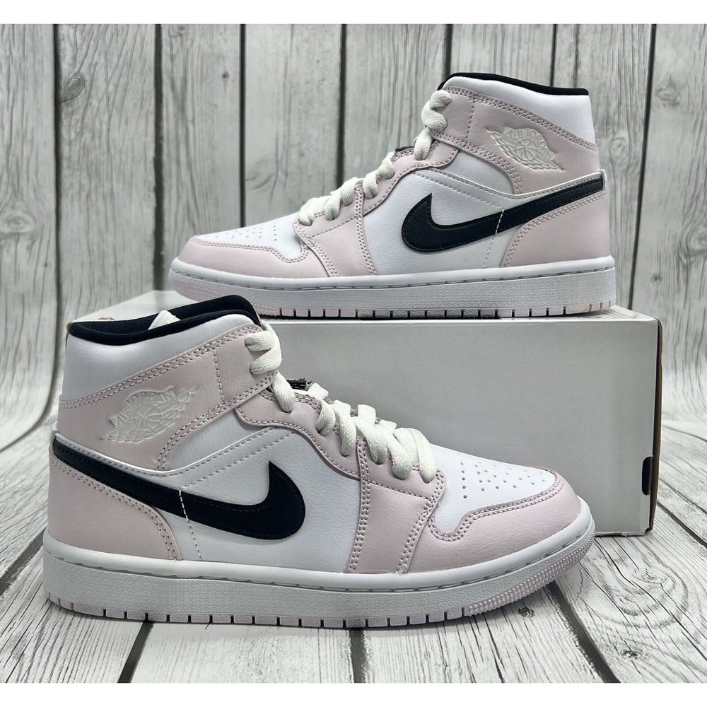 Nike Women's Air Jordan 1 Mid Barely Rose Size 6 BQ6472‑500